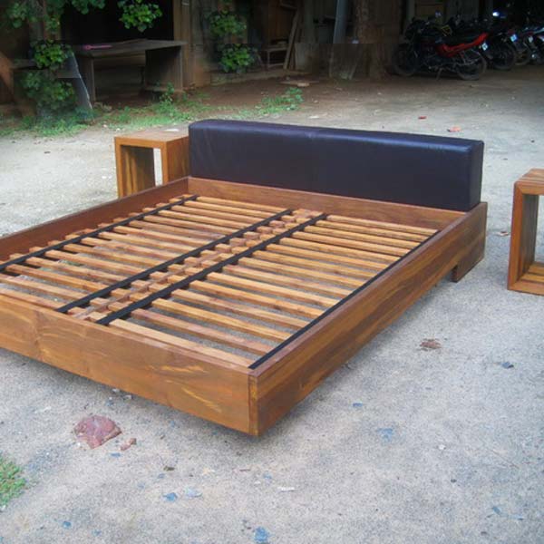 Free floating bed 
