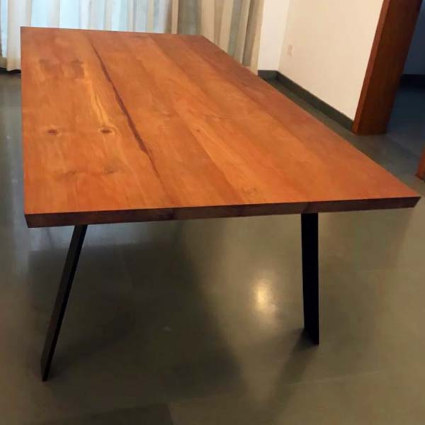 30 mm top plateTeakwood 30 mm top plate Teakwood, with metal legs bottom